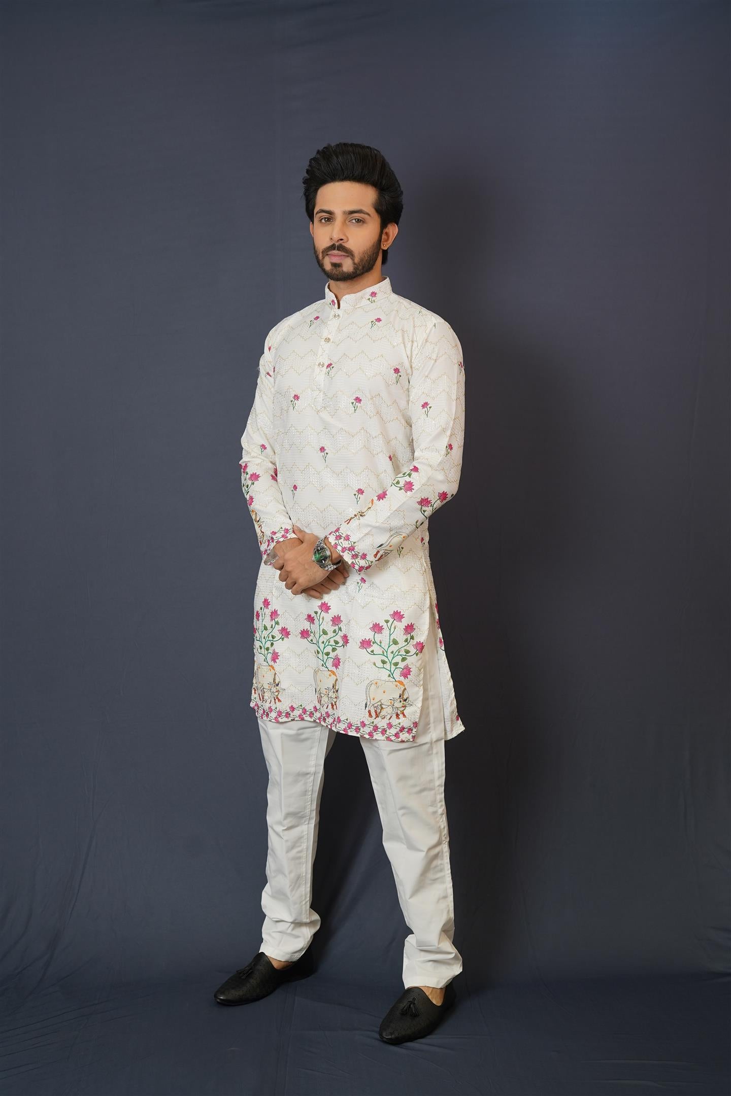 Ivory Pichwai-Inspired Kurta with Lotus & Cow Motifs