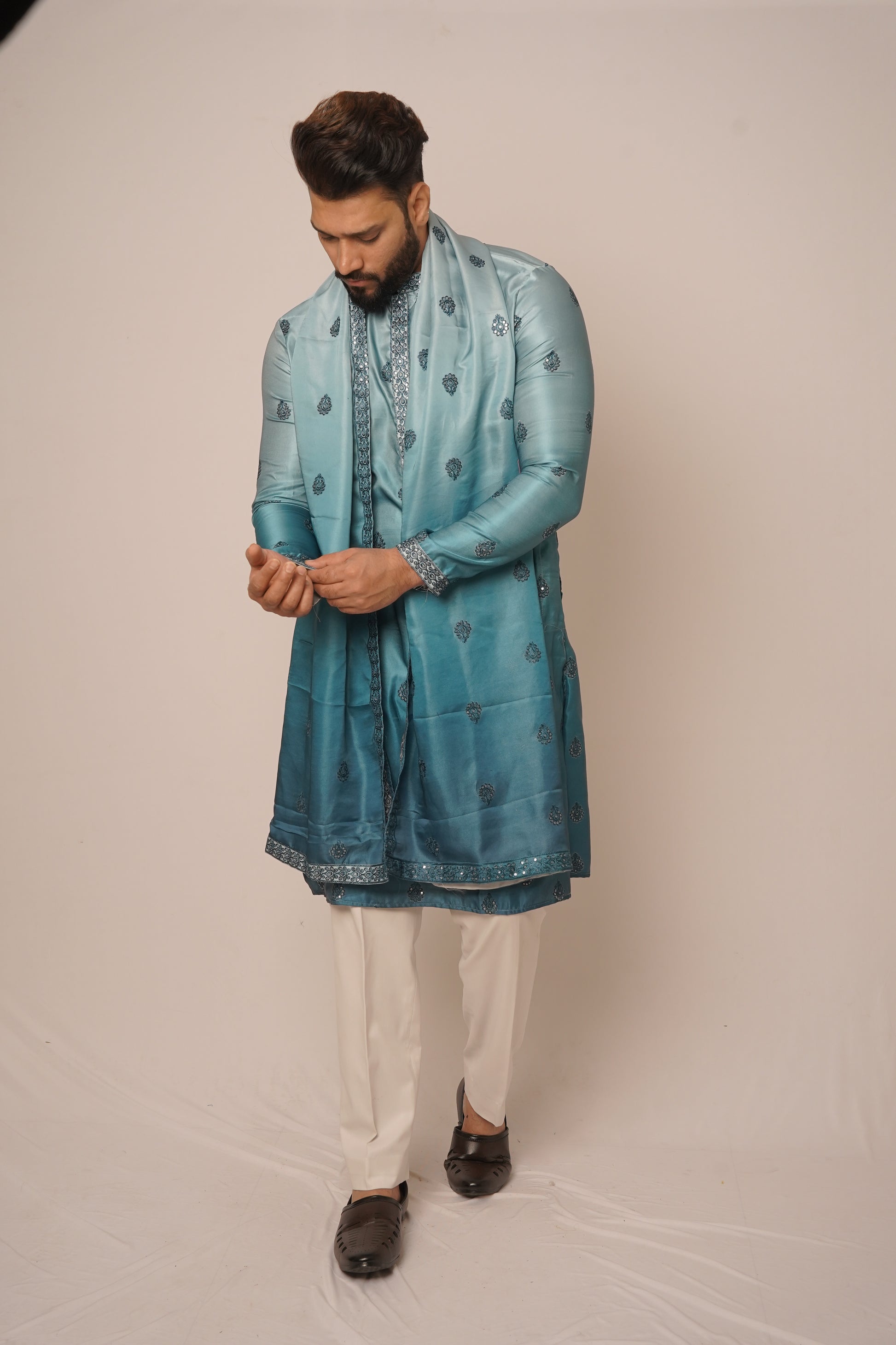 Seafoam Blue Ombré Kurta Set with Embroidered Stole