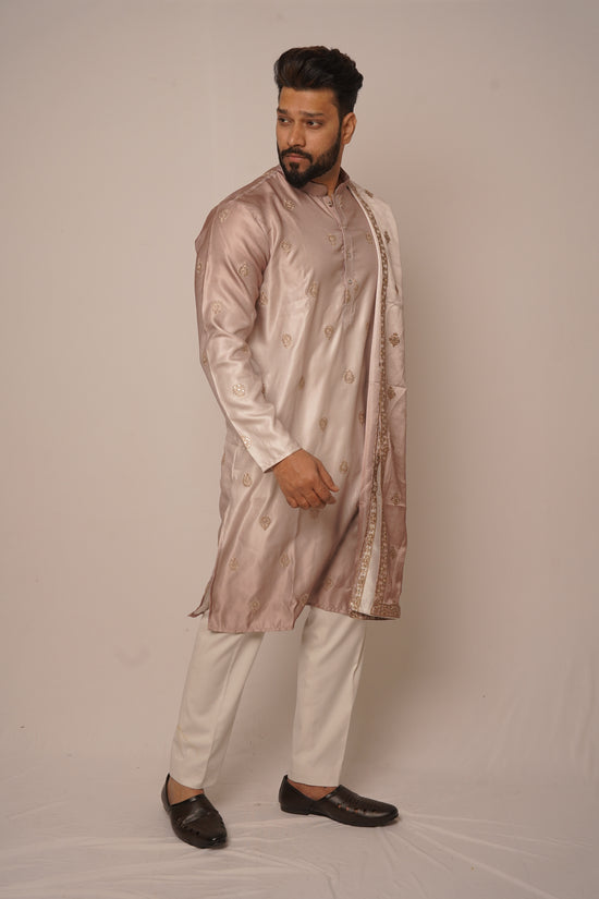 Rose Gold Silk Kurta with Embroidered Organza Stole