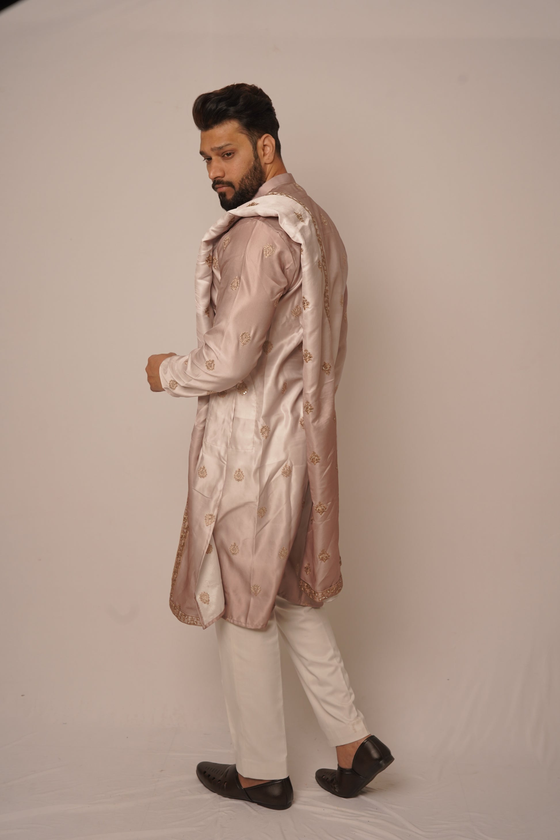 Rose Gold Silk Kurta with Embroidered Organza Stole